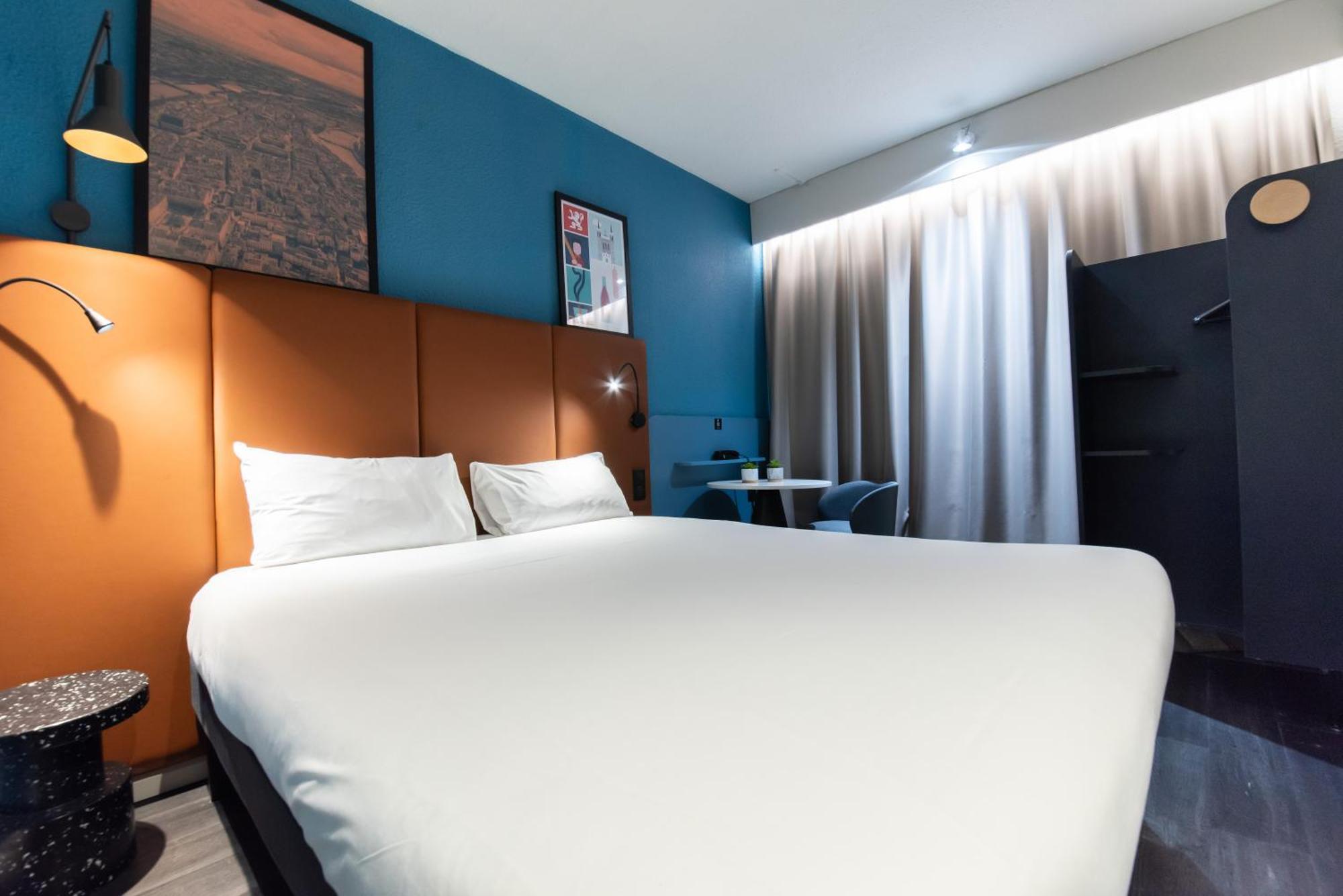 Ibis Lyon Nord Hotel Dardilly Exterior photo