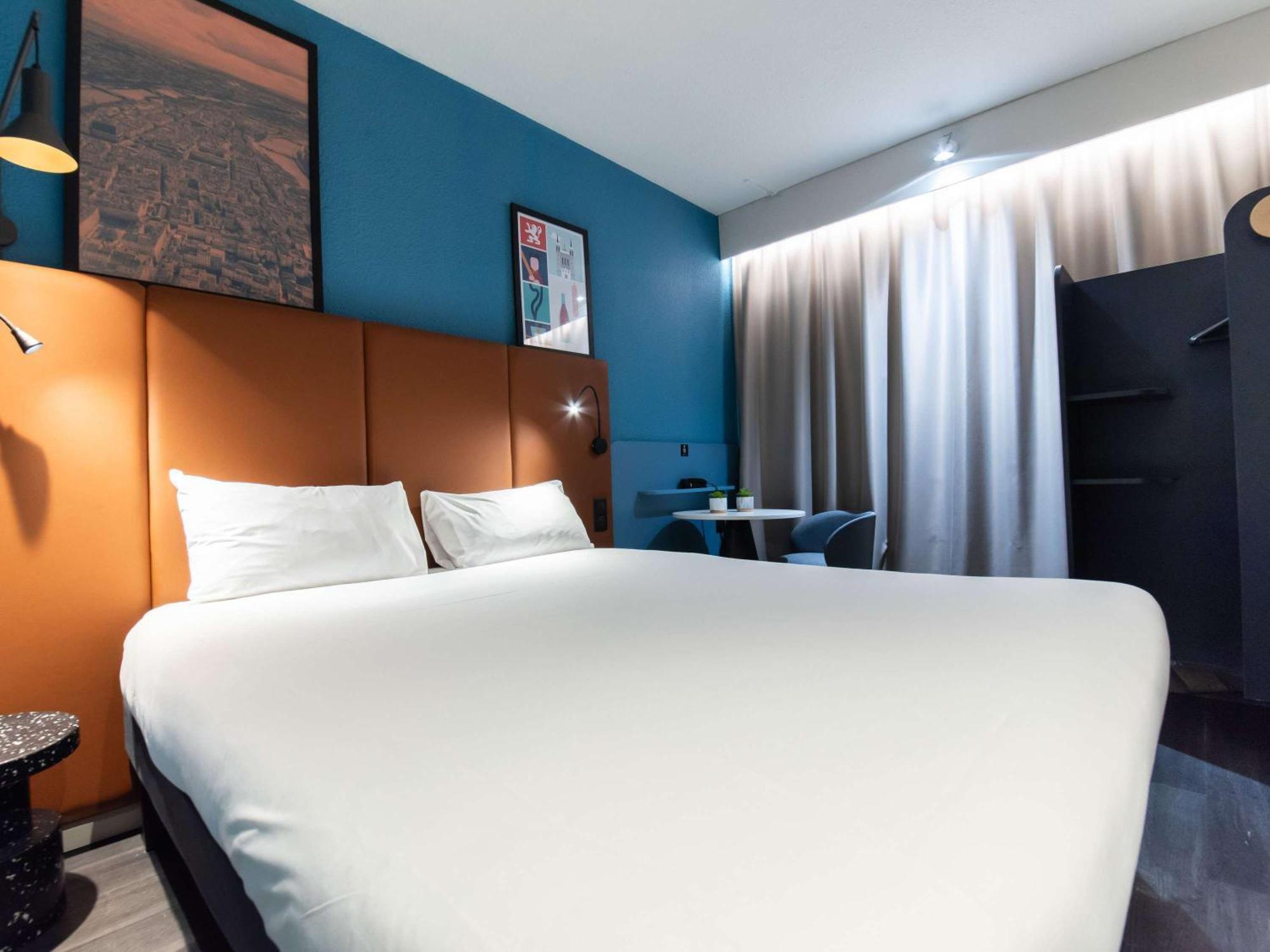 Ibis Lyon Nord Hotel Dardilly Exterior photo